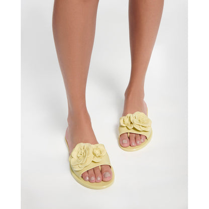 Melissa Melissa Babe Petals Ad SLIDE BO948 GREEN